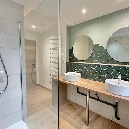 15 Personnes Sauna Et *