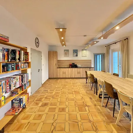 15 Personnes Sauna Et Chalé *