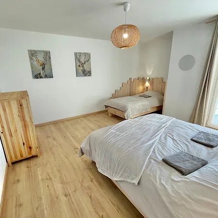 15 Personnes Sauna Et Chalet Le Thillot