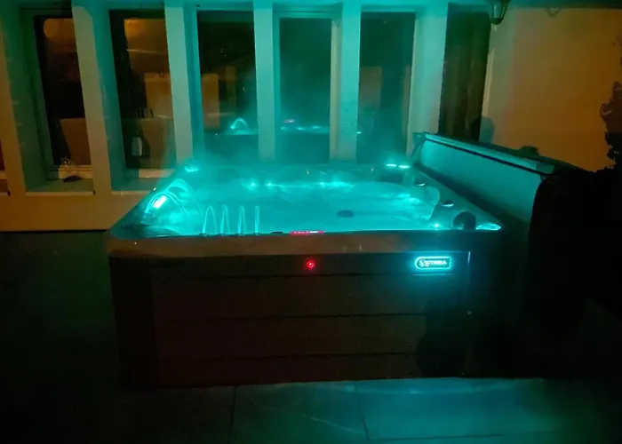 15 Personnes Sauna Et Ле-Тийо