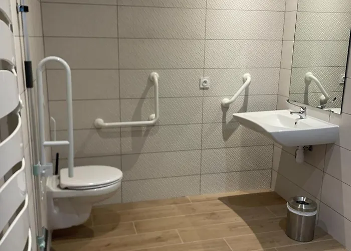 15 Personnes Sauna Et Шале